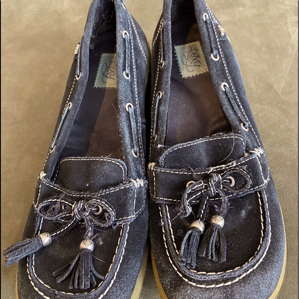 Roxy shoes 8 or 81/2 can’t see size black
